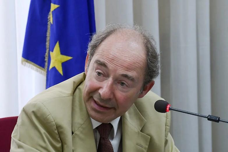 L&rsquo;assist del governo agli avvocati: &laquo;Tutelare le conversazioni tra indagato e difensore&raquo;