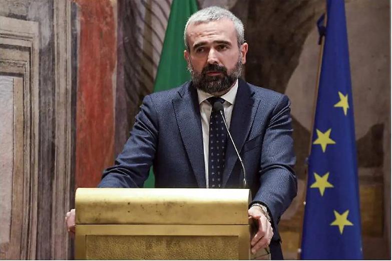 &laquo;Il premierato &egrave; invotabile. Elly Schlein? Segua Prodi&raquo;