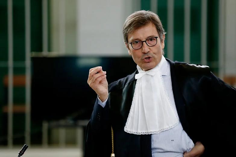 &laquo;Caso Pifferi, ormai trattano gli avvocati come complici&raquo;