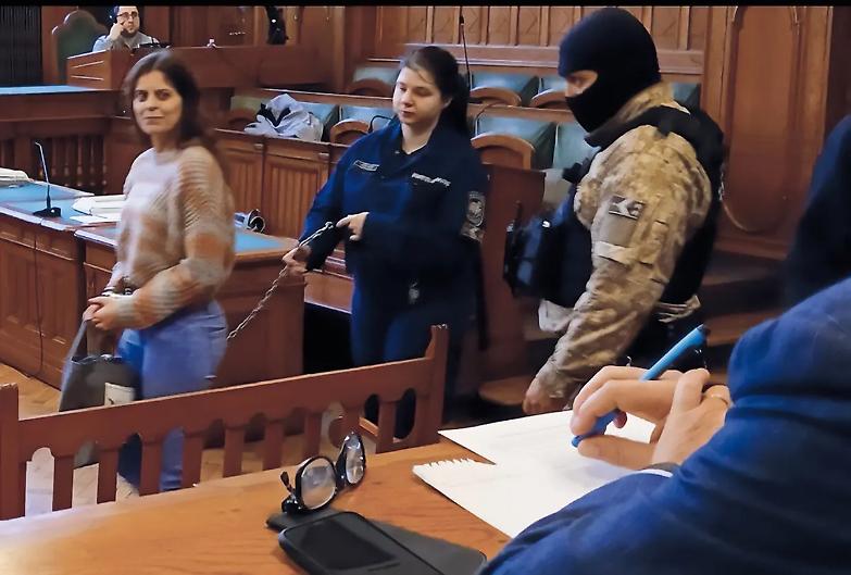 Caso Salis, Lega e Forza Italia in pressing: &laquo;Il governo riferisca&raquo;. Meloni sente Orban