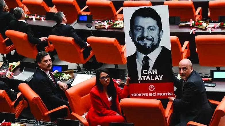 Erdogan purga l&rsquo;avvocato Can e lo destituisce da parlamentare
