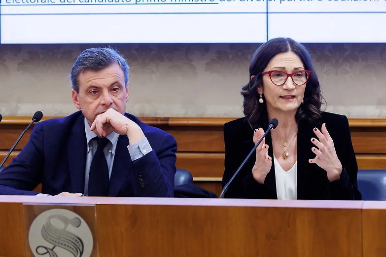 Azione e Iv spaccati anche sul premierato. Ma ora l&rsquo;ex premier prende tempo...