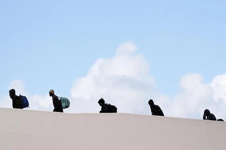 &ldquo;Decreto Cutro&rdquo;, la Cassazione sospende i procedimenti sui migranti in attesa della Corte di Giustizia Europea