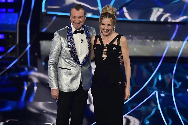 Mai nessuno come Amadeus: boom di ascolti nella penultima serata di Sanremo 2024