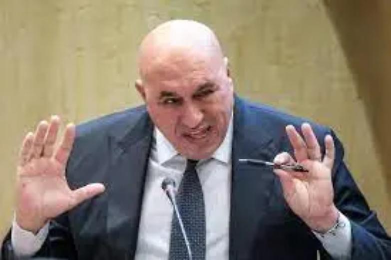 Crosetto: &laquo;Voto anticipato? Lo escludo. Ma l&rsquo;Iran mi toglie il sonno&raquo;