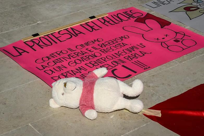 Un anno dalla strage, Schlein arriva a Cutro. Boldrini: &ldquo;Il governo dov&rsquo;&egrave;?&rdquo;