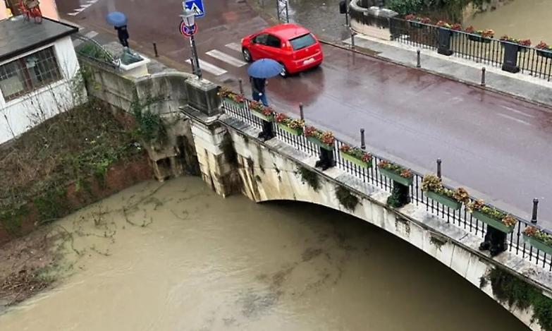 Il maltempo sferza il Veneto, scatta l&rsquo;allerta rossa