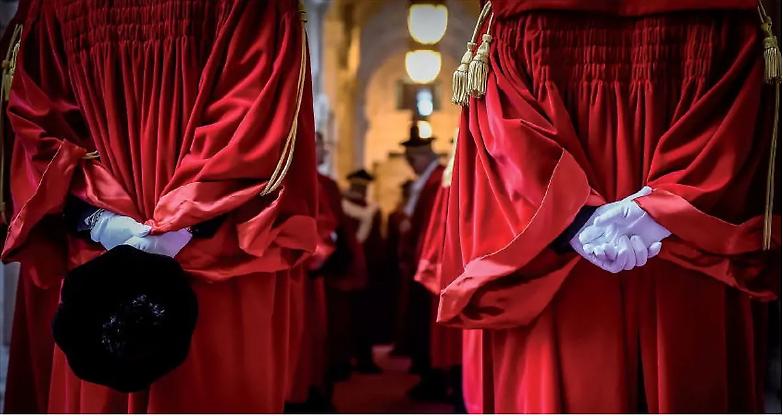 Da Montesquieu a Rawls: le ragioni filosofiche della (giusta) separazione delle carriere