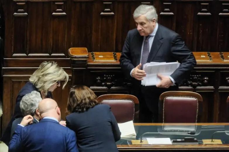 Il Parlamento dice s&igrave; alla missione militare italiana nel Mar Rosso