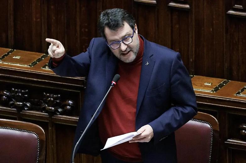 Scontro FdI-Lega: no al terzo mandato chiesto dal Carroccio