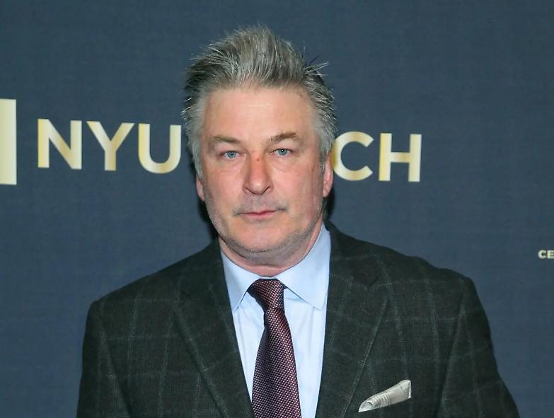 Processo &ldquo;Rust&rdquo;, Alec Baldwin chiede di respingere l&rsquo;accusa di omicidio colposo