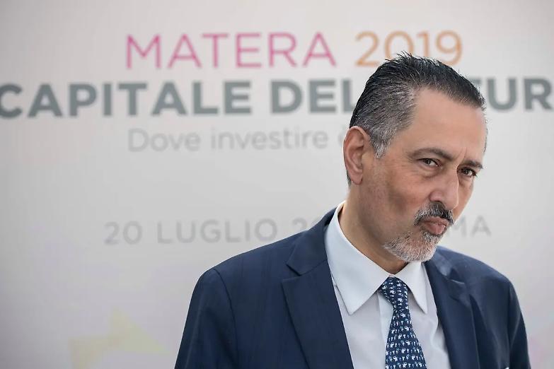 La saga dei Pittellas. Dal socialismo lucano all&rsquo;abbraccio con il centrodestra