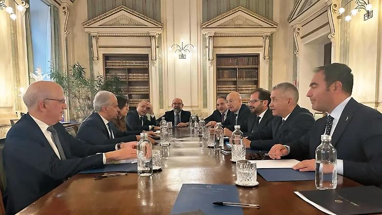 &laquo;Ora liberiamo Bari&raquo;. Cos&igrave; FI e il centrodestra hanno puntato Decaro