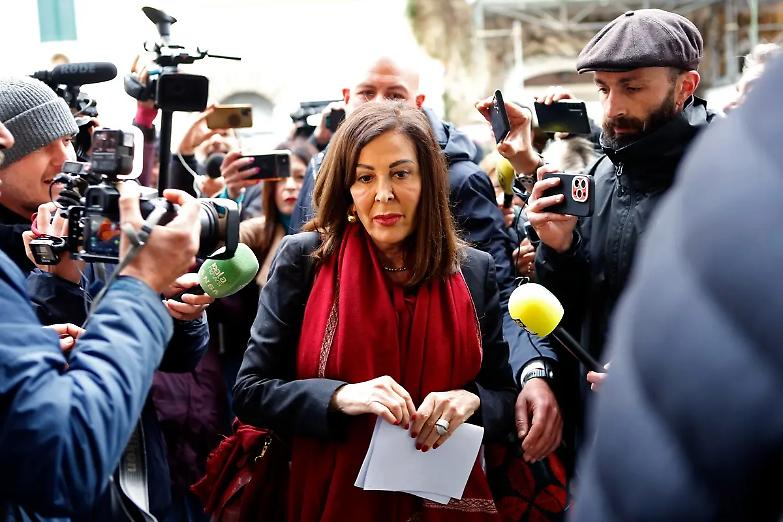 Caso Santanch&eacute;, Azione: &ldquo;Voteremo la sfiducia per ragioni politiche&rdquo;. Ma Costa si smarca