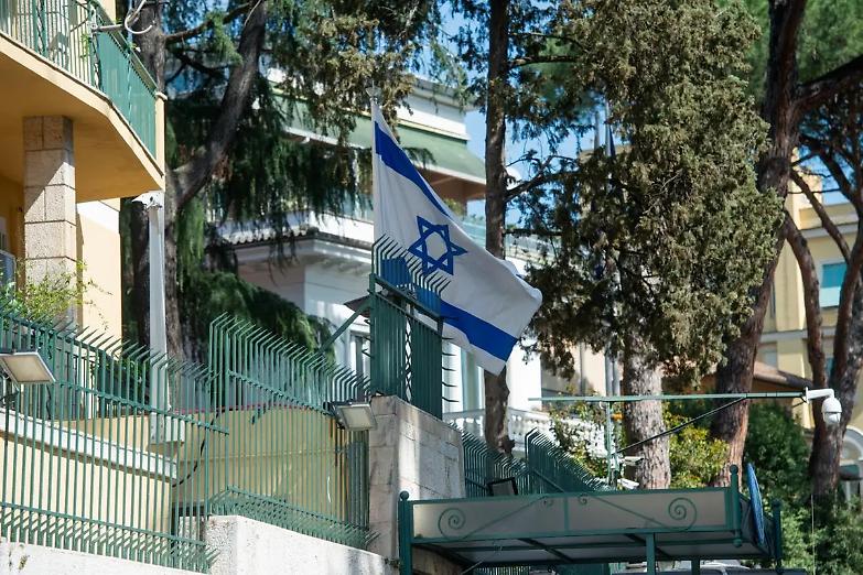 Israele, &egrave; &laquo;massima allerta&raquo;. Ambasciate chiuse e difese rafforzate