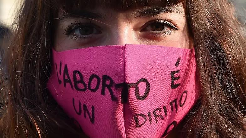 La posizione della Santa Sede: &laquo;L&rsquo;aborto &egrave; un atto grave, la dignit&agrave; umana &egrave; dal concepimento&raquo;