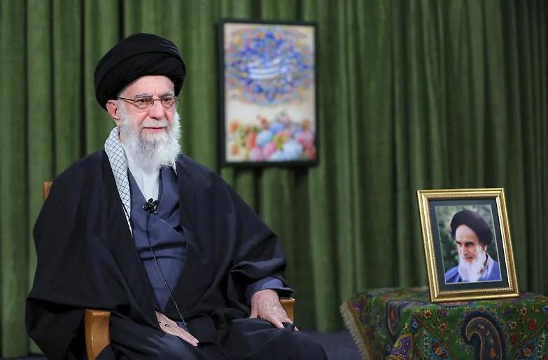 Ali Khamenei minaccia Israele: &laquo;Sar&agrave; punito per il raid a Damasco&raquo;