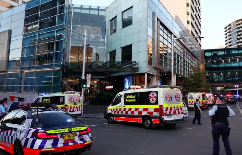 Sydney, attacco in un centro commerciale: 7 morti, tra cui l&rsquo;aggressore