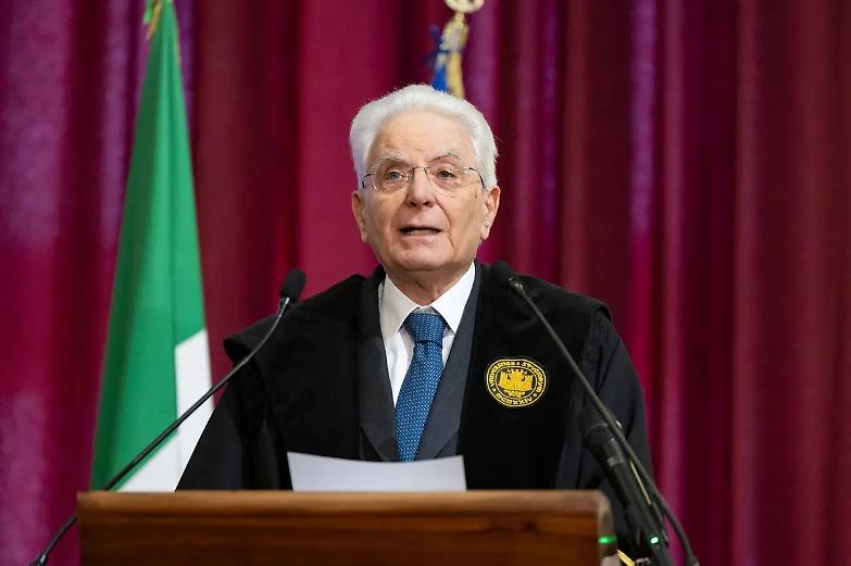 Mattarella mette in primo piano il ruolo dell&rsquo;avvocatura: &laquo;&Egrave; chiamata a fornire un contributo per incrementare l&rsquo;efficienza della Giustizia&raquo;