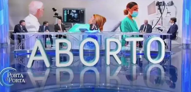 Sette uomini da Vespa per parlare di aborto. Scatta il richiamo Rai