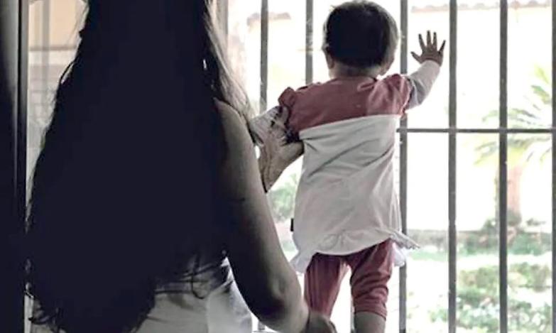 Bambini in carcere con le loro madri, in Italia oggi ce ne sono 22 dietro le sbarre