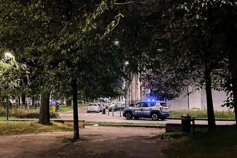 Shock a Milano, ragazzo di 18 anni ucciso a colpi di pistola in strada