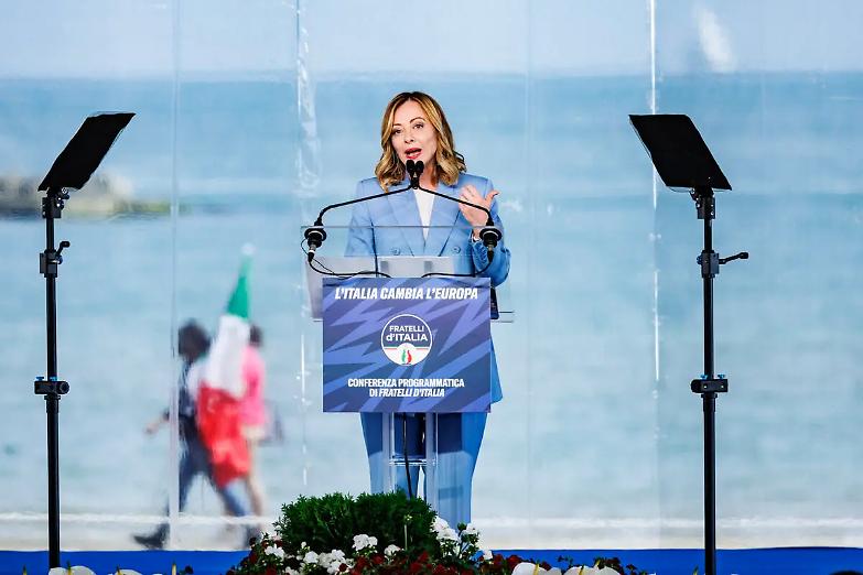 Meloni: &laquo;Sar&ograve; capolista in tutte le circoscrizioni, scrivete Giorgia&raquo;