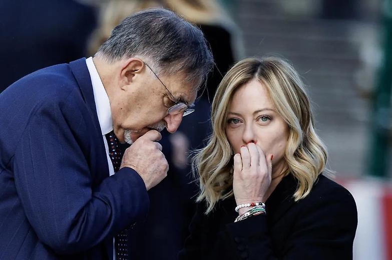 La Russa rivela: &laquo;Mi ha chiamato Mattarella&raquo; per il caso Riondino