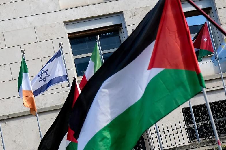 La Colombia: &laquo;Mostruoso genocidio di Israele&raquo;. All&rsquo;Eurovision vietato esporre la bandiera della Palestina