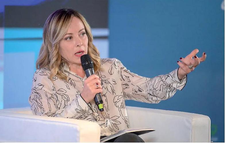 Meloni all&rsquo;evento di Vox: &laquo;L&rsquo;Europa pu&ograve; cambiare identit&agrave;&raquo;