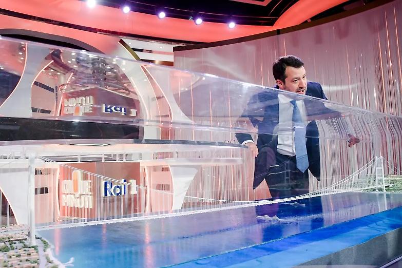 Salvini osanna il Ponte: &laquo;Occasione contro le mafie&raquo;