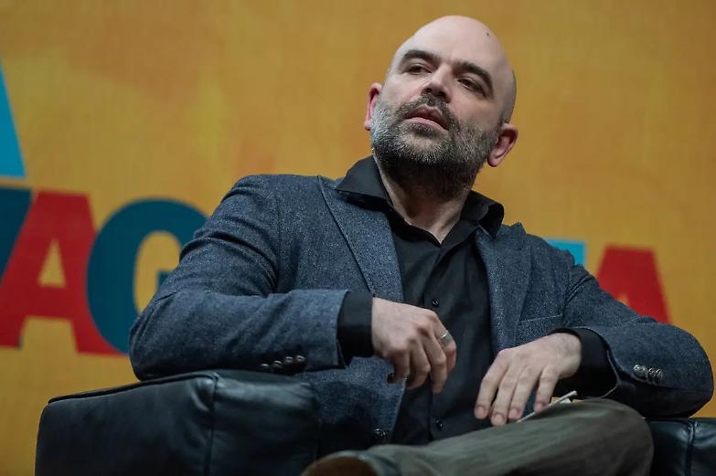 Dopo Scurati, ecco Saviano: che autogol quei &ldquo;no&rdquo; agli scrittori