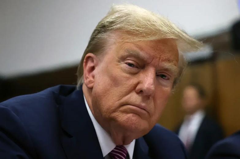 Trump condannato per il caso di Stormy Daniels, ma potr&agrave; candidarsi alla Casa Bianca