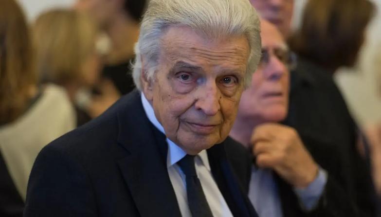 &laquo;The Donald ne esce indebolito, ma per i suoi seguaci &egrave; un martire&raquo;