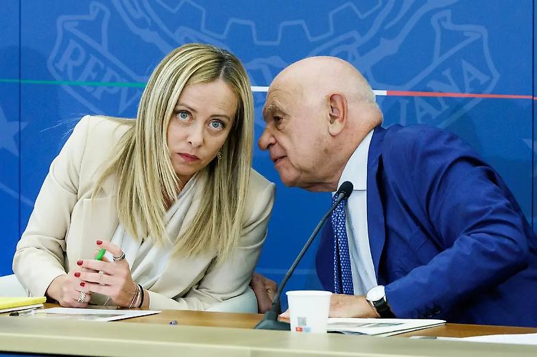 Meloni all&rsquo;attacco sulla giustizia: &laquo;La riforma scardina il sistema delle correnti&raquo;