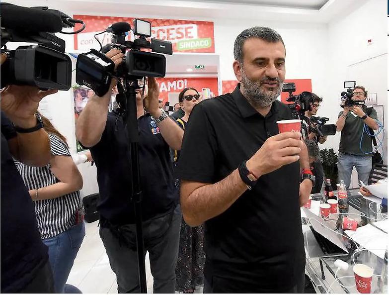 Bari al voto dopo il caos giudiziario. Ma il re &egrave; Decaro