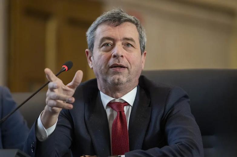 Orlando: &laquo;Separare le carriere &egrave; inutile ma dico s&igrave; all&rsquo;Alta Corte&raquo;