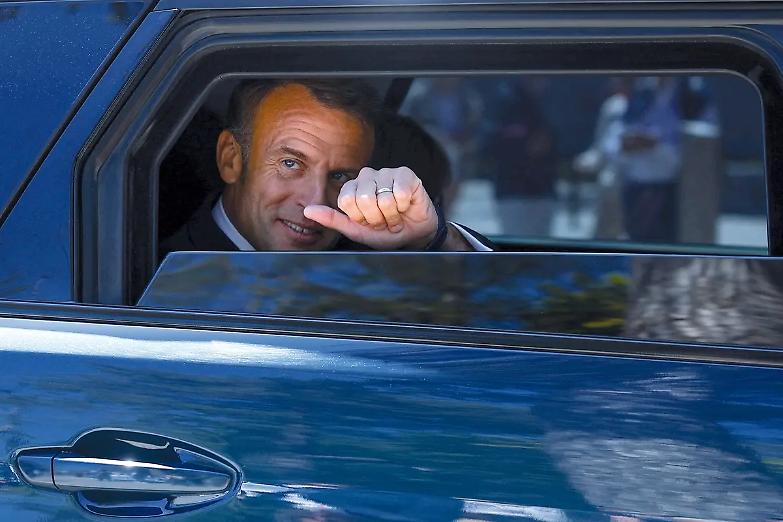 &ldquo;Gli elettori francesi si fidano di Le Pen&rdquo;. I numeri che fanno tremare l&rsquo;Eliseo