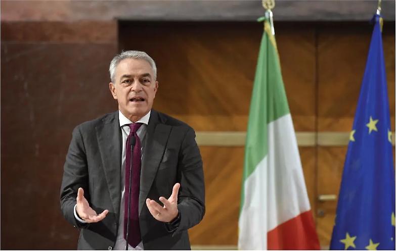 Carriere separate, oggi la road map alla Camera. Sfida tra le commissioni