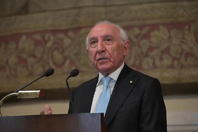 &laquo;Notizie, non gossip: basta trojan onnivori&raquo;