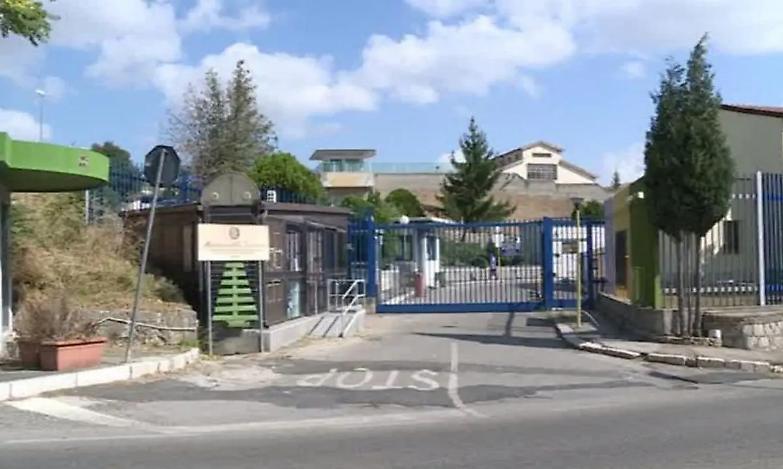 Potenza, l&rsquo;80enne Ursibaglia si toglie la vita in carcere: uccise la moglie