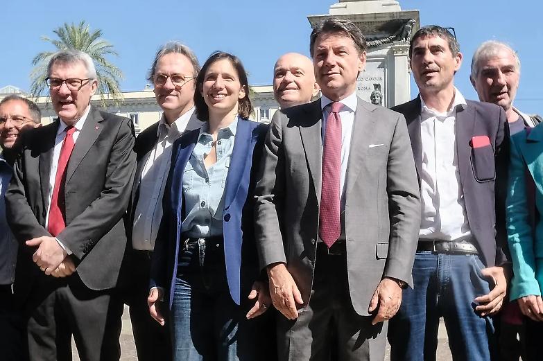 Schlein, Conte e Fratoianni: &laquo;Bene la vittoria in Francia della sinistra, cos&igrave; possiamo battere la destra&raquo;