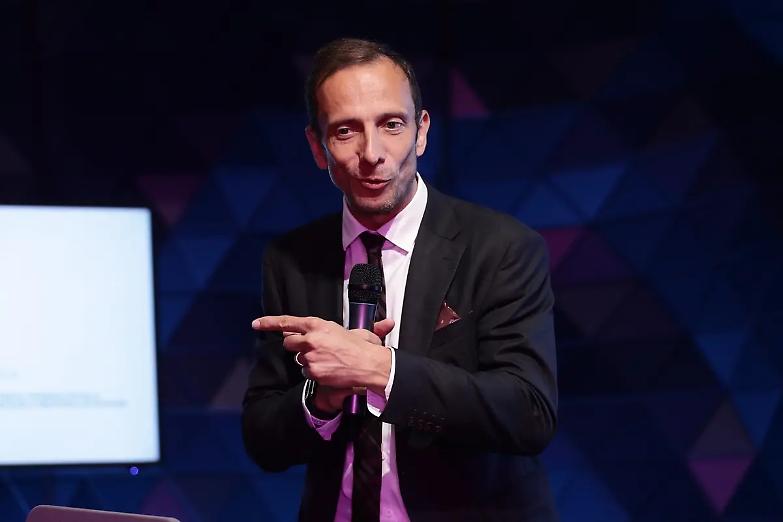 Fedriga supera Zaia: &egrave; il governatore pi&ugrave; amato. Tra i sindaci vince Guerra (Parma)