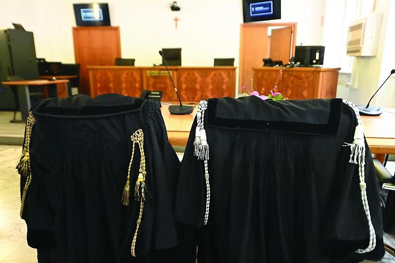 Ma io dico: criticare le sentenze &egrave; un atto di vera democrazia