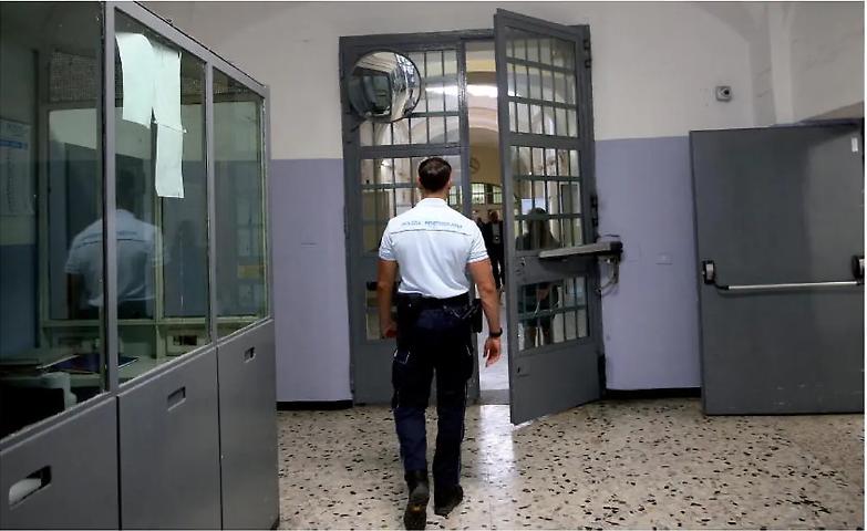 Carcere, i garanti: &laquo;Sistema al collasso, incontreremo Nordio&raquo;