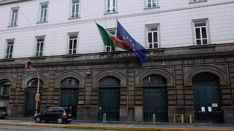 Inferno carcere tra battiture, dialogo e il rischio rivolte