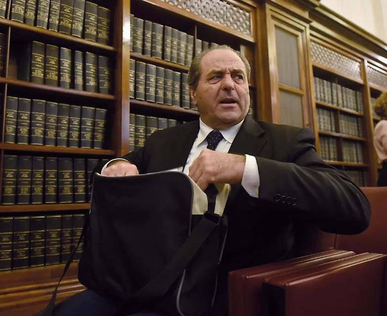 Che meraviglia il Tonino Di Pietro versione avvocato