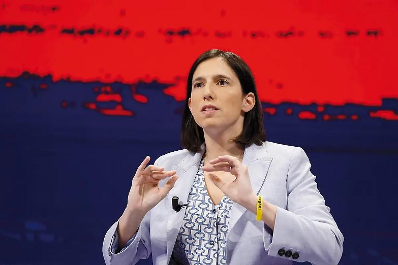 Cernobbio, il centrosinistra si confronta sull&rsquo;Ucraina: posizioni distanti