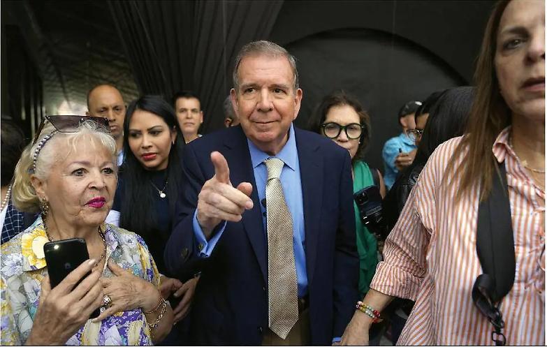 Gonzalez Urrutia fugge da Caracas. &Egrave; esiliato a Madrid