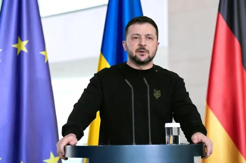 Ucraina, Zelensky vuole armi a lungo raggio e si appella anche all'Italia
